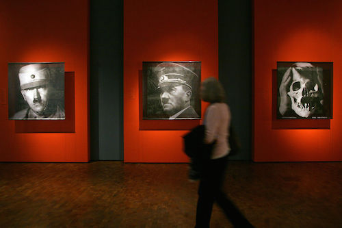 二戰後，德國博物館舉辦過多次有關納粹罪行、屠殺等展覽。 圖片來源：網易新聞