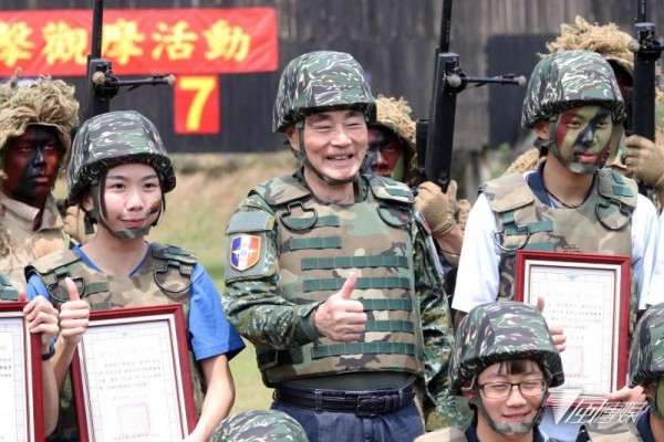 國防部長馮世寬說中共武力犯台，台灣可以撐兩週以上。 圖片來源：雅虎奇摩