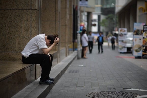 台灣年輕人對未來多半感到失望。 圖片來源：自由時報