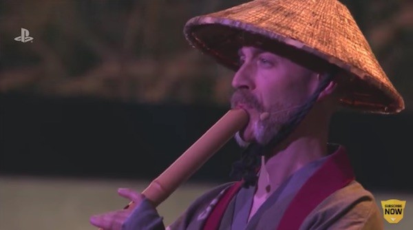 這位外國人是日本笛的大師。 圖片來源：Online Rockerz