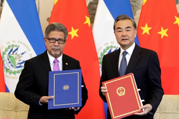 薩爾瓦多與台灣斷交並與中國建交。 圖片來源：自由時報