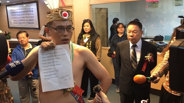 台南市Ingay Tali議員用母語宣示就職。 圖片來源：聯合新聞網