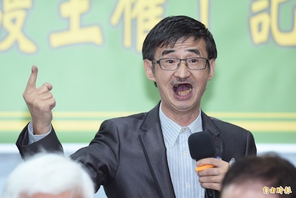 吳祥輝辱罵蔡英文「政治蕩婦」惹議。 圖片來源：自由時報