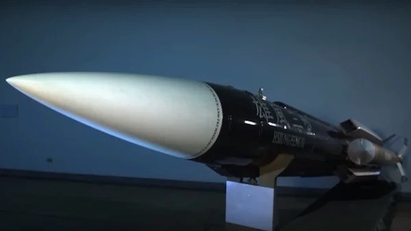 雄三飛彈將改良為空射型。 圖片來源：看中國