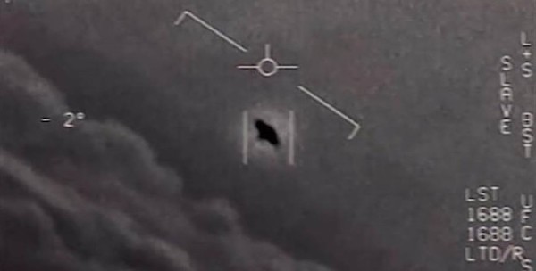 美國國防部公布幽浮影片承認外星人存在。 圖片來源：工商時報