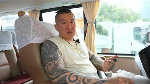 丟人現眼的「台包子」