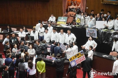 國會多數的立法笑話：台灣《財劃法》荒唐劇