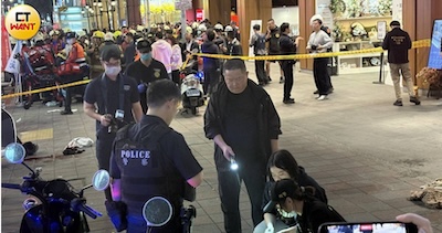 攝影大哥們！長刀、煙幕彈來了 !