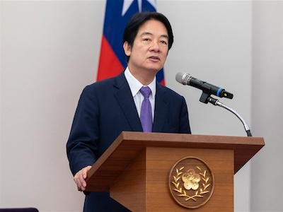 當藍白想把總統「報告」變成「質詢」：國情報告憲法底線與國會角力的荒謬劇