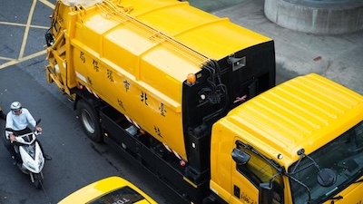 台灣垃圾車「極樂掃」與分類文化解析：為何這套制度能運轉、也為何爭議不斷