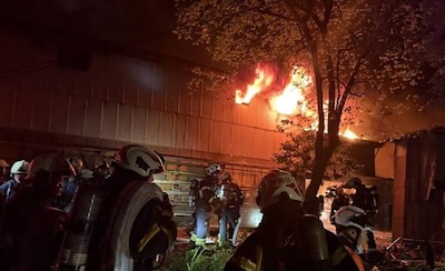 南港工廠火警兩死後，真正該檢討的不是單一意外，而是台北把老工業區留在轉型斷層裡