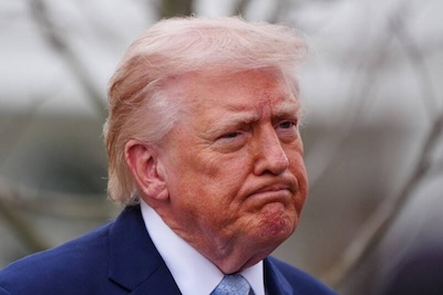 川普延後五日通牒的真正算盤：荷姆茲海峽危機為何進入「交易窗口」？